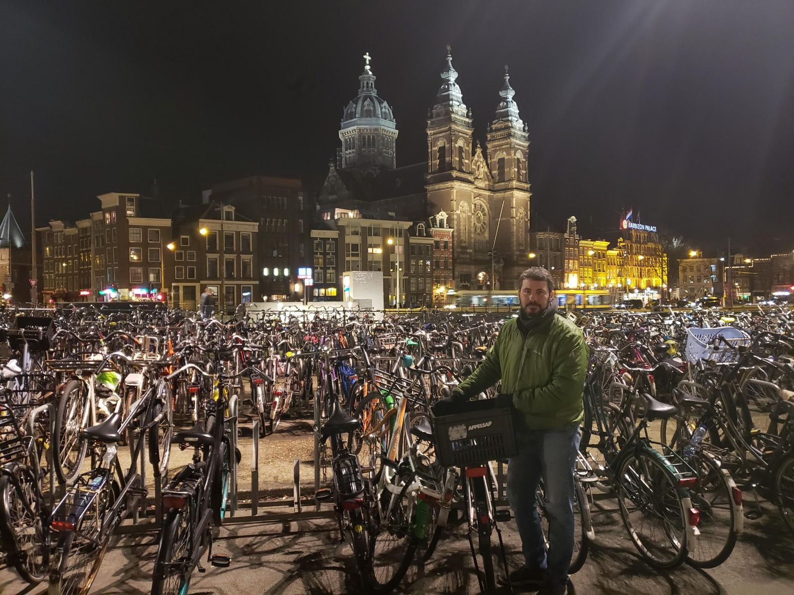amsterdam_bikes_night.jpg